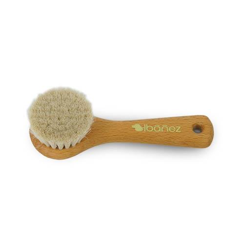 POWDER BRUSH