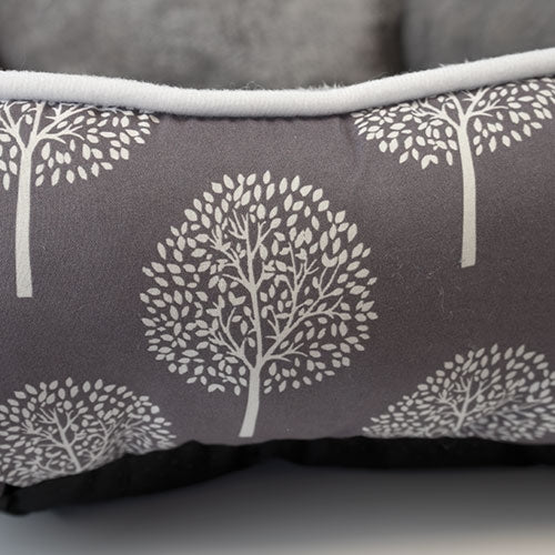 WINTER TREES PET BED